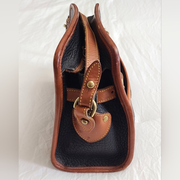 Vintage Dooney & Bourke Buckle Satchel Purse Black Pebbled Leather USA Designer - Picture 9 of 16